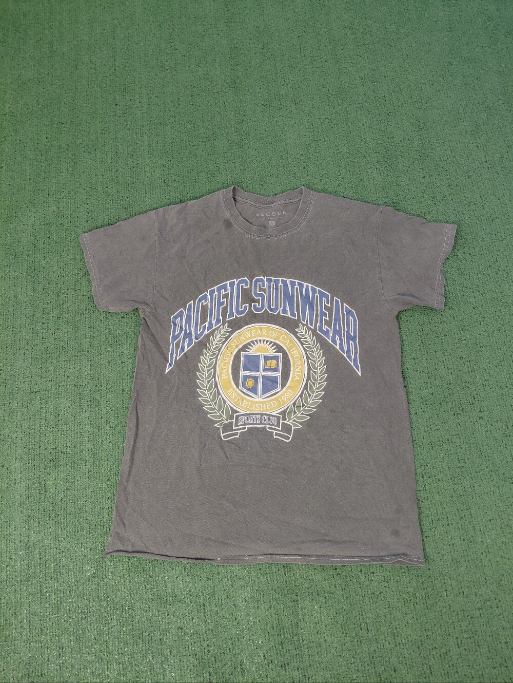 PacSun Pacific Sunwear California Los Angeles Sports Club Gray T Shirt Sz Small